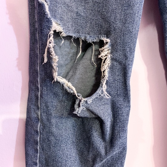 Loose MOM ripped jeans- Wild Fable - 8 - Picture 2 of 14